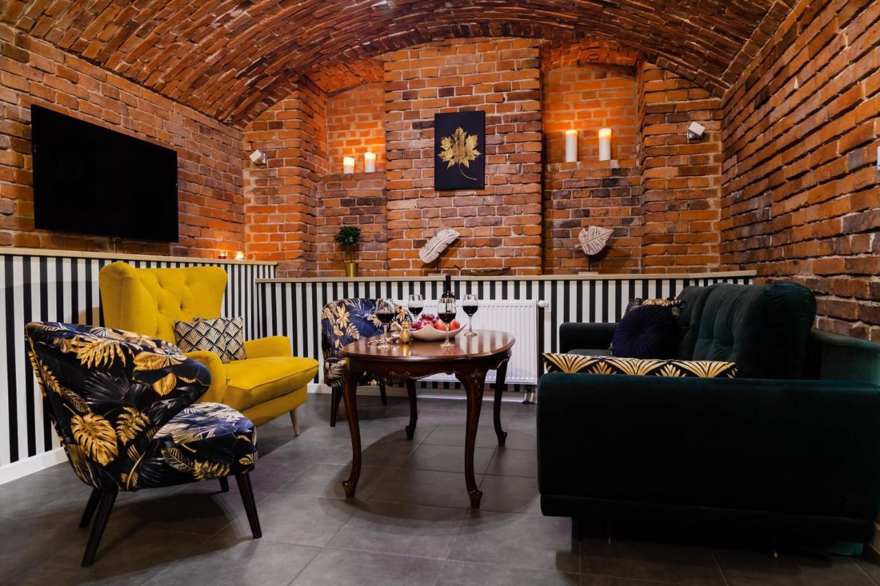 Househost Apartment: Boguslawskiego Street Apartment